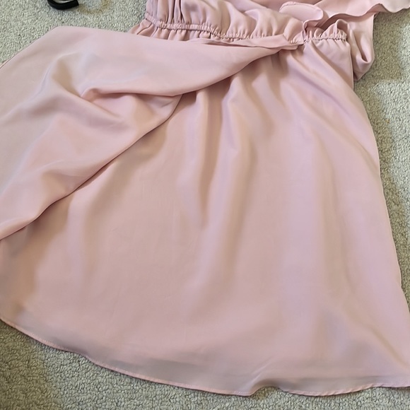 Ladies BCBG Summer Dress - Picture 7 of 9